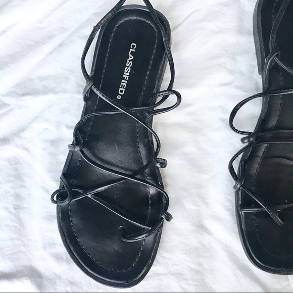 Black strappy sandals - Picture 10 of 15